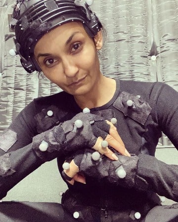 Picture of Anjali Bhimani, ready for the shoot  of the series The Resident.